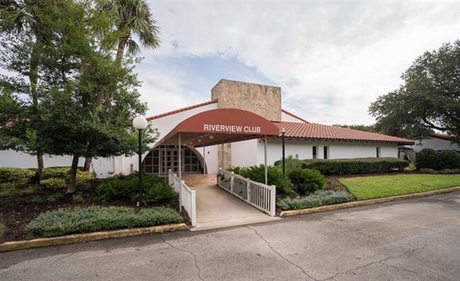 Building Photo - 1010 San Remo Rd