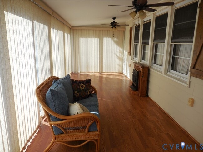 Building Photo - 1239 E Jack Jouett Rd