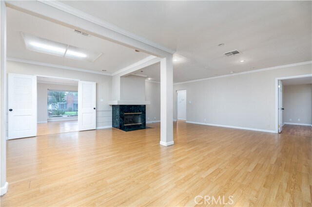 Building Photo - 1929 Wellesley Rd