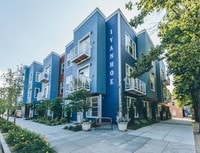 Building Photo - Ivanhoe (1 & 2)