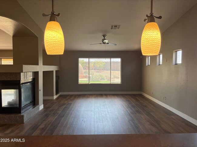 Building Photo - 17553 W Polaris Dr