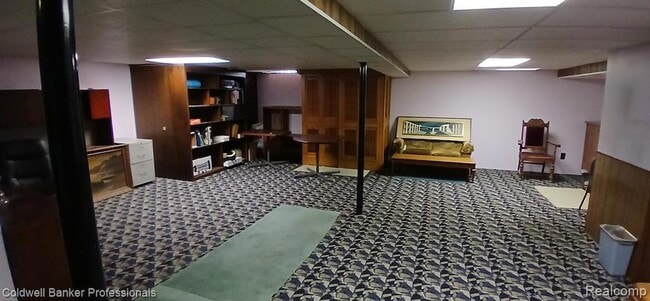 Building Photo - 30632 Ohmer Dr