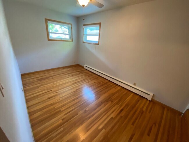 Building Photo - Charming 3-Bed, 2-Bath Home in North Fargo