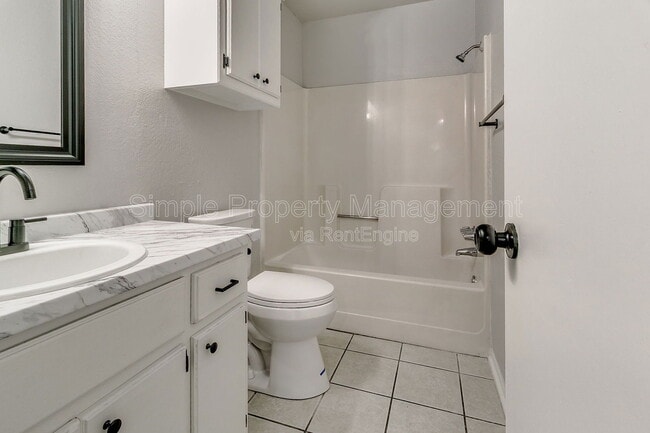 Building Photo - 129 SE 42nd St