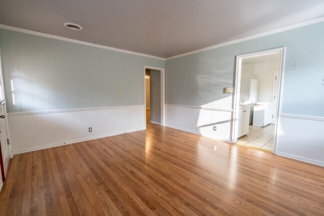 Building Photo - Charming 2 bed 1 bath in midtown Tulsa!