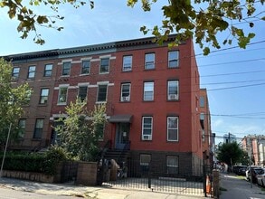 Building Photo - 297 4th St