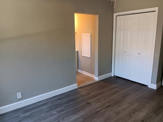 Building Photo - 3 Gallivan St