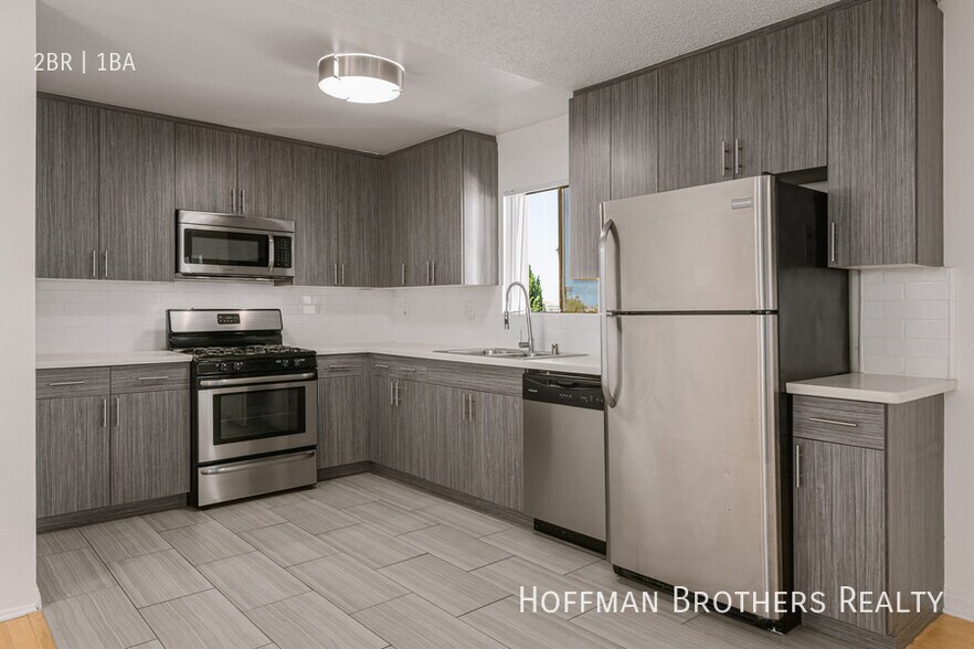 Building Photo - 5533 Barton Ave