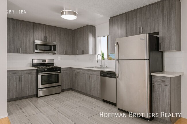 Building Photo - 5533 Barton Ave