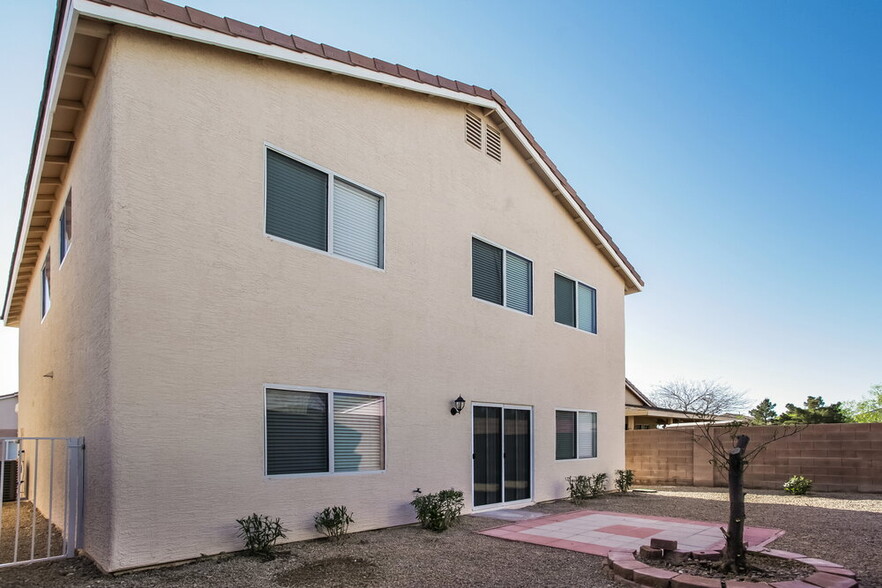 Building Photo - 5321 Clover Blossom Ct