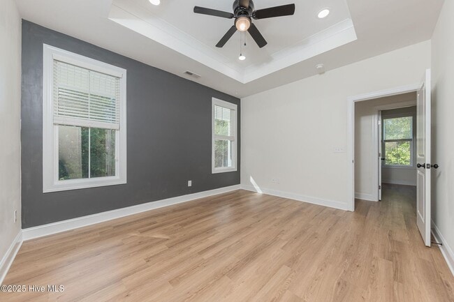 Building Photo - 111 Hampton Ct