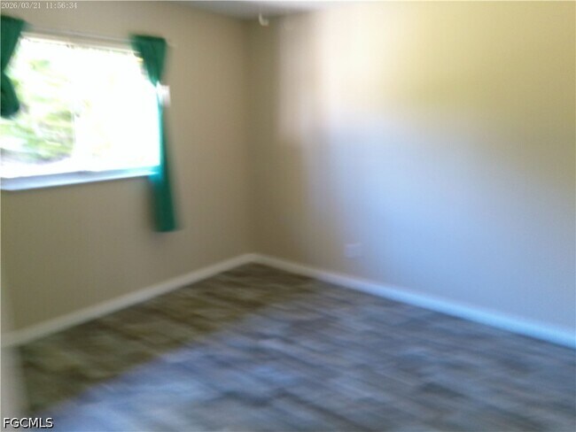 Building Photo - 1441 SE 11th St