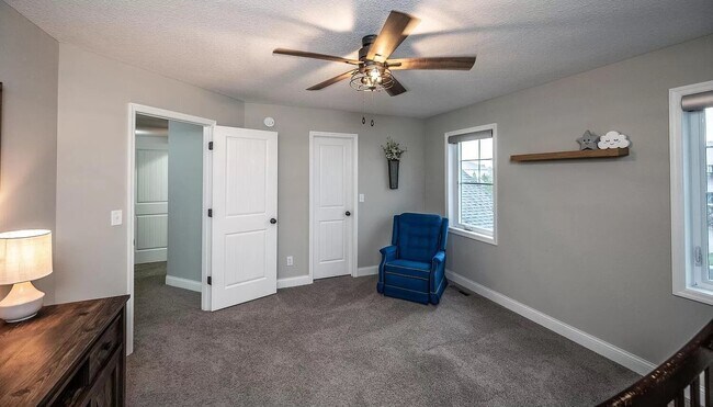 Bed2 - 14185 Adelaide Ave