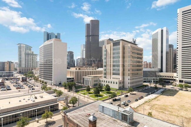 Building Photo - 2020 Arapahoe St