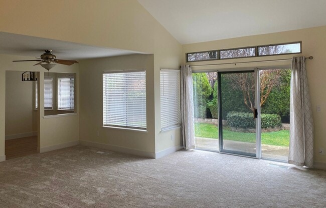 Building Photo - 1120 Devonshire Ct