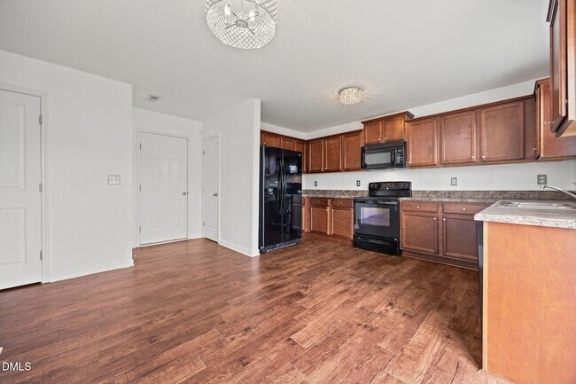 Building Photo - 239 Battery Way