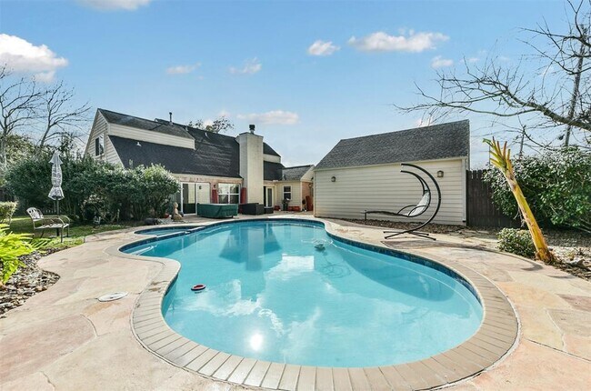 Building Photo - 12114 Rocky Knoll Dr
