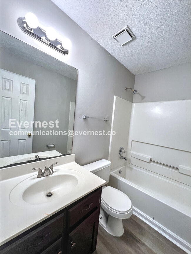 Building Photo - 7594 Iris Dr