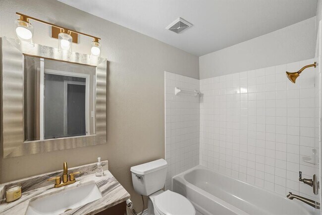 Building Photo - 1226 Brashear Ln