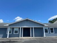 Building Photo - Unit for Rent