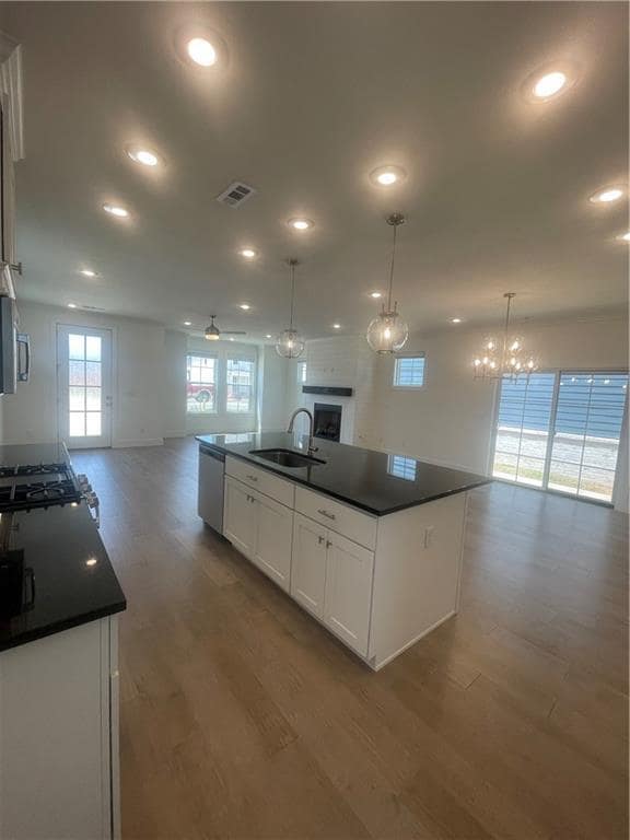 Building Photo - 4206 W Bronco Dr