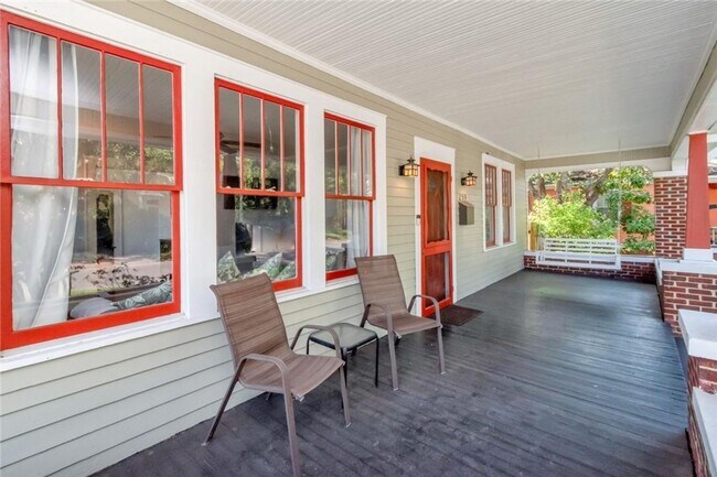 Building Photo - MIDTOWN COTTAGE