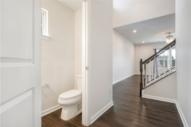 Building Photo - Welcome to this stunning 3-bed, 3-bath home located in the vibrant community of Wake Forest, NC.