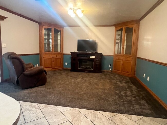 Building Photo - Wonderful Home in Spanish Fork, UT All utilities included