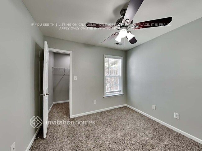 Building Photo - 117 Blackthorne Ct