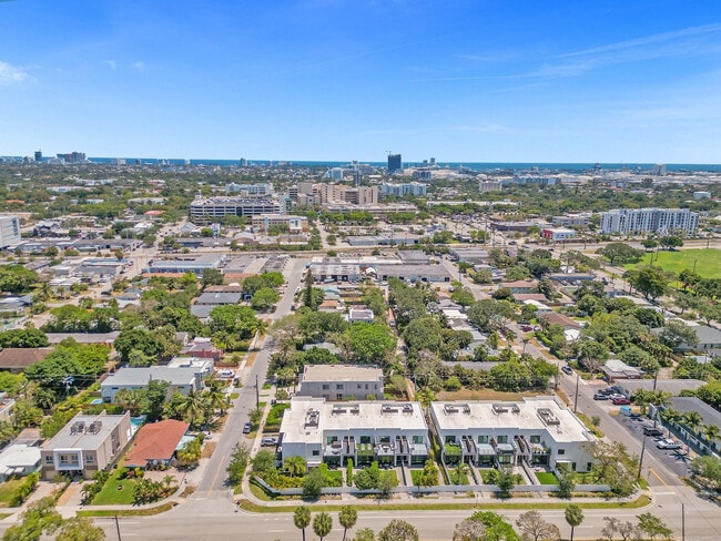 Building Photo - 1604 SW 4th Ave