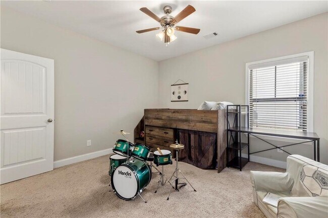 Building Photo - Beautiful Home in Tivoli