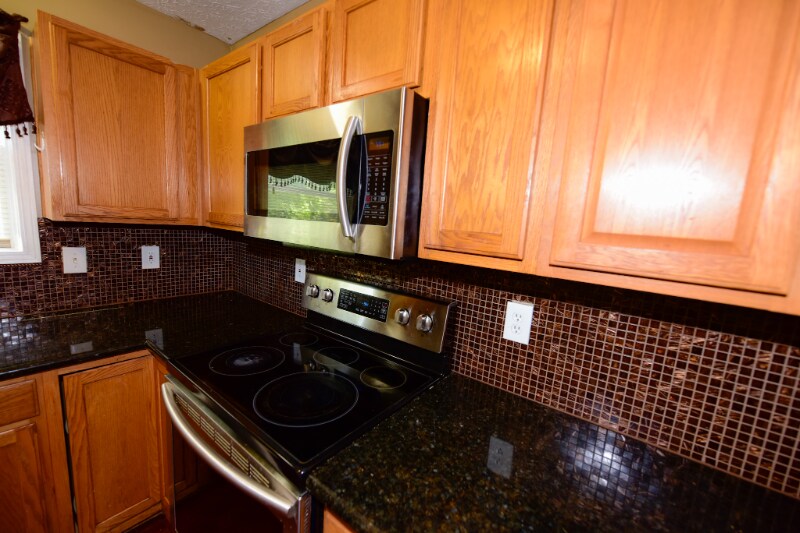 Building Photo - 5710 English Rose Dr