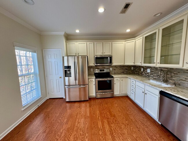 Building Photo - 3BR/3BA Townhouse in Ballantyne