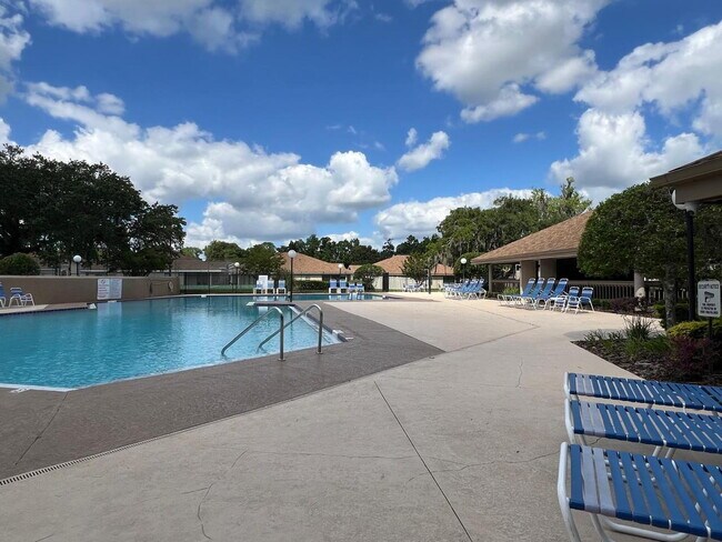 Building Photo - Beautiful 3 BD 2 BATH Home in Gated Community