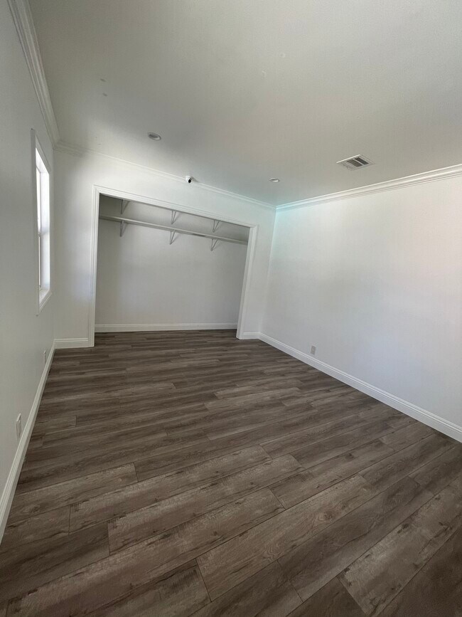 Master bedroom - 7811 Paso Robles Ave