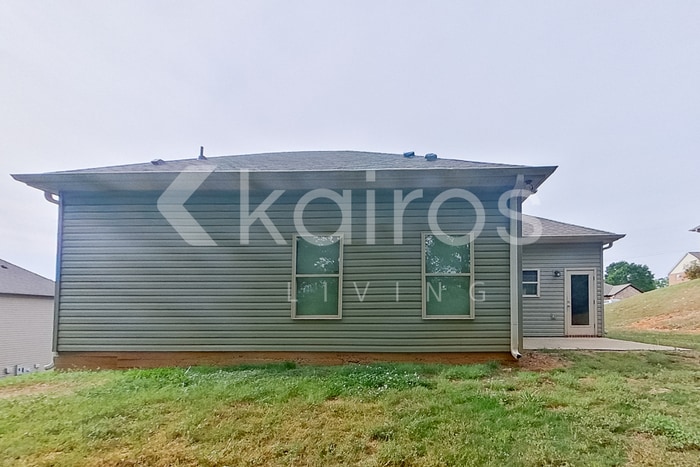 Building Photo - 66 Maple Leaf Dr