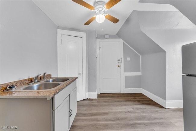 Building Photo - 2911 Ludlow Rd