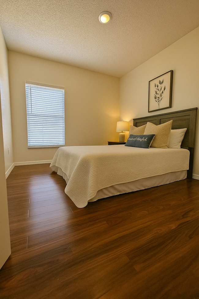 Building Photo - Nice 4 bedroom 2 bath home in Poinciana su...