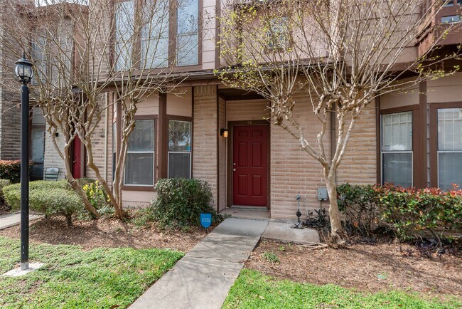 Building Photo - 12400 Brookglade Cir