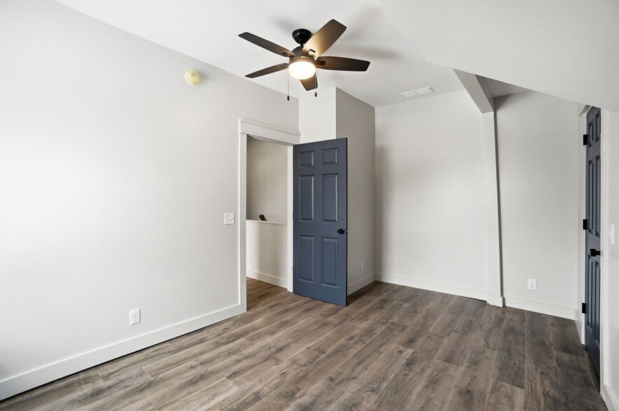 Building Photo - 131 S C St