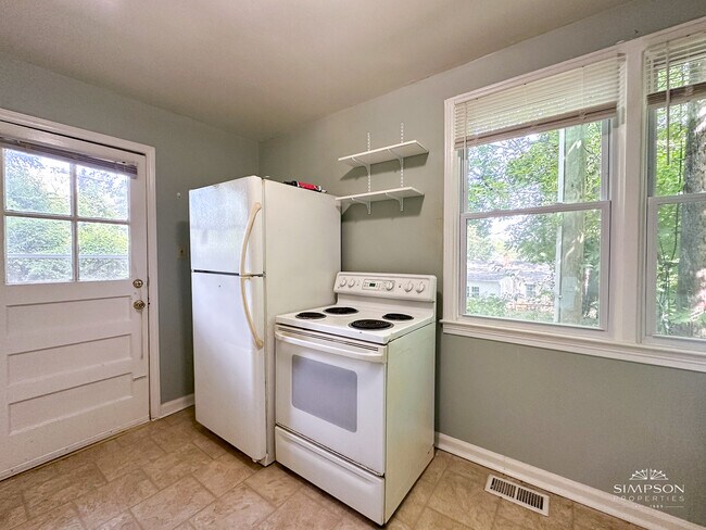 Building Photo - 1415 Richmond Pl