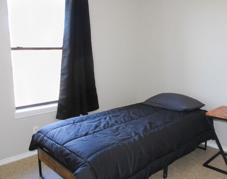 Building Photo - 820-820 N 26th St