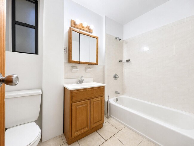 Floorplan - 3133 Broadway