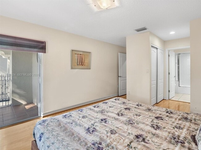 Building Photo - 20780 NE 32nd Ave