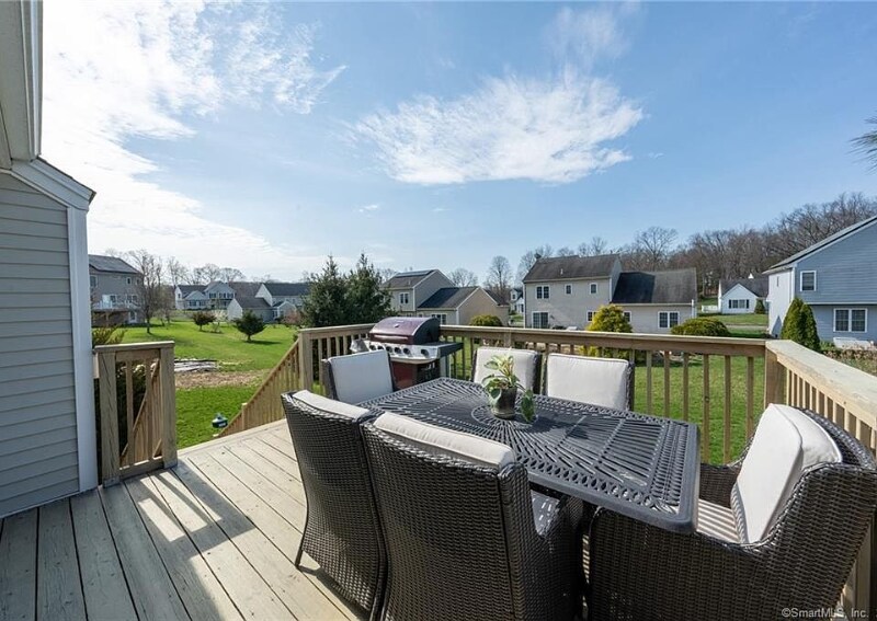 Building Photo - 50 Hidden Pines Cir