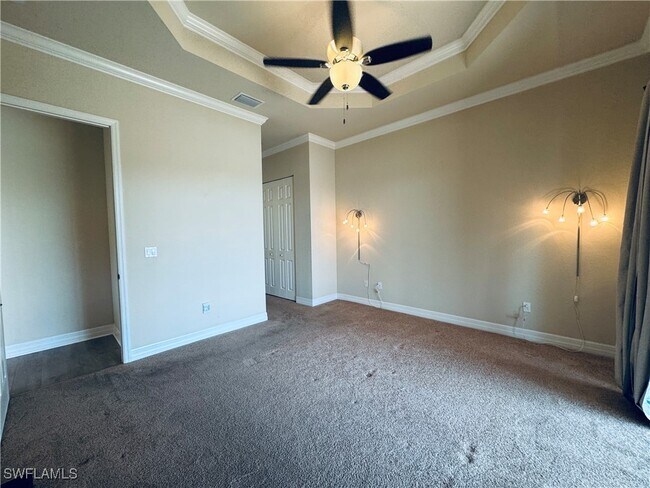 Building Photo - 10480 Carolina Willow Dr