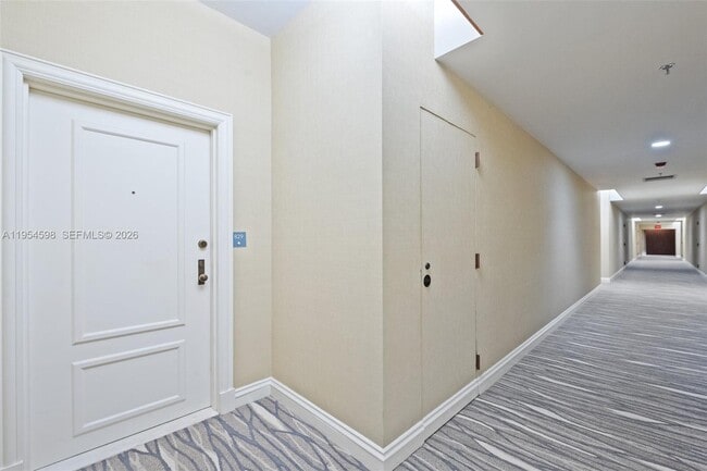 Building Photo - 201 Crandon Blvd