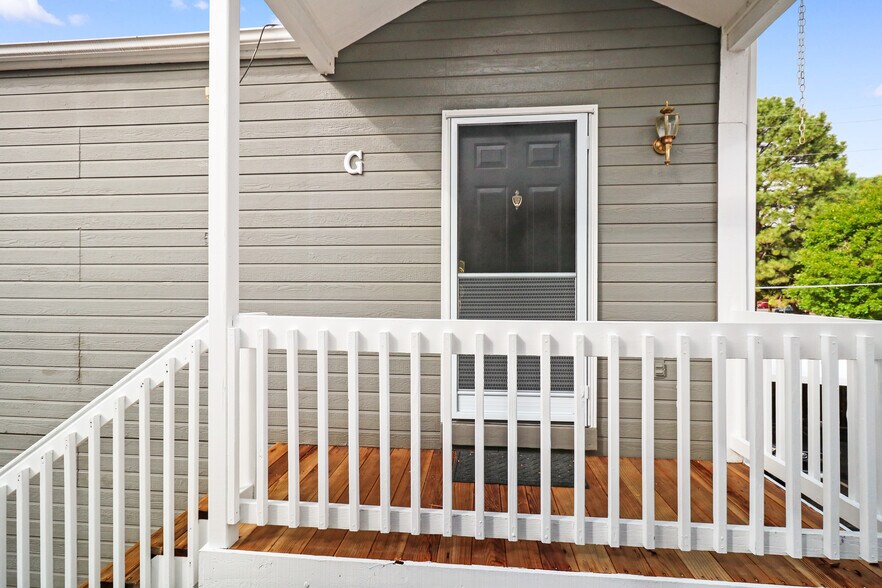 Upper Unit Front Porch - 6200 E Iliff Ave