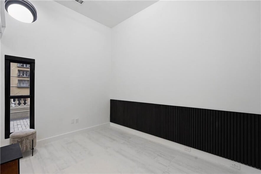 Building Photo - 199 14th St NE