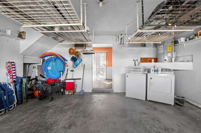 Building Photo - 203 64th St